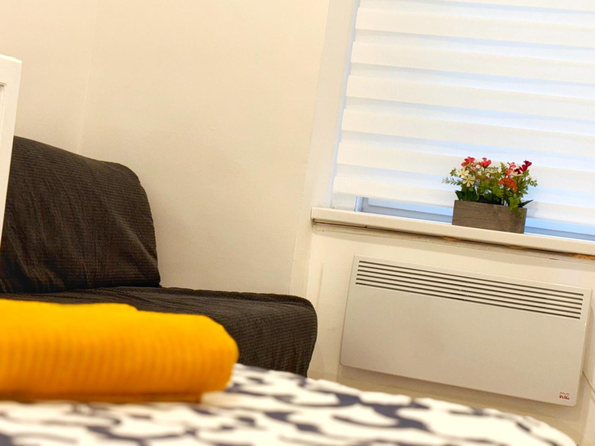 Central Private Apartment-7Pax Budapest Exteriör bild