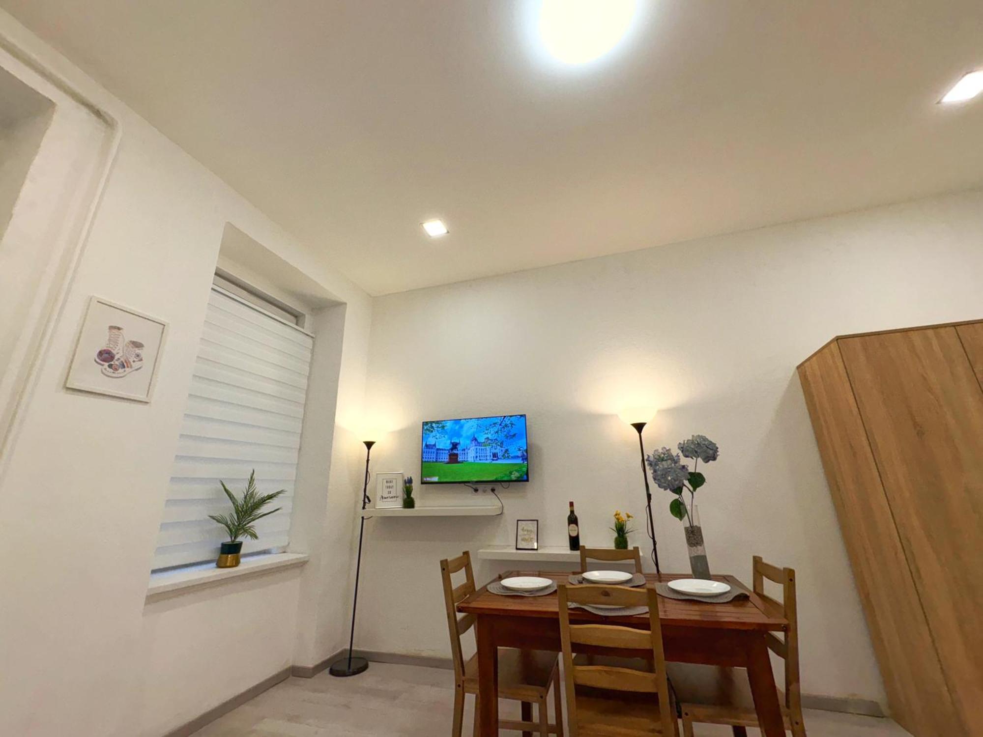 Central Private Apartment-7Pax Budapest Exteriör bild