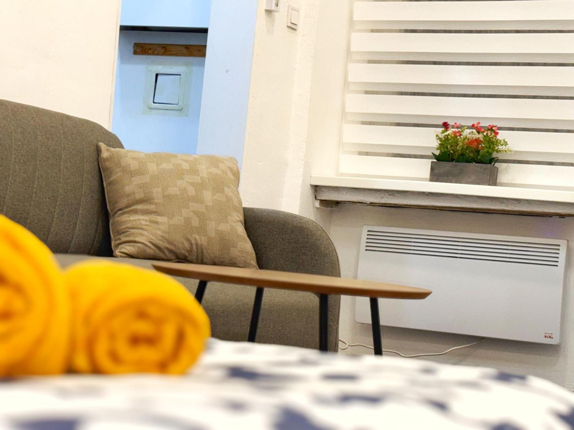 Central Private Apartment-7Pax Budapest Exteriör bild