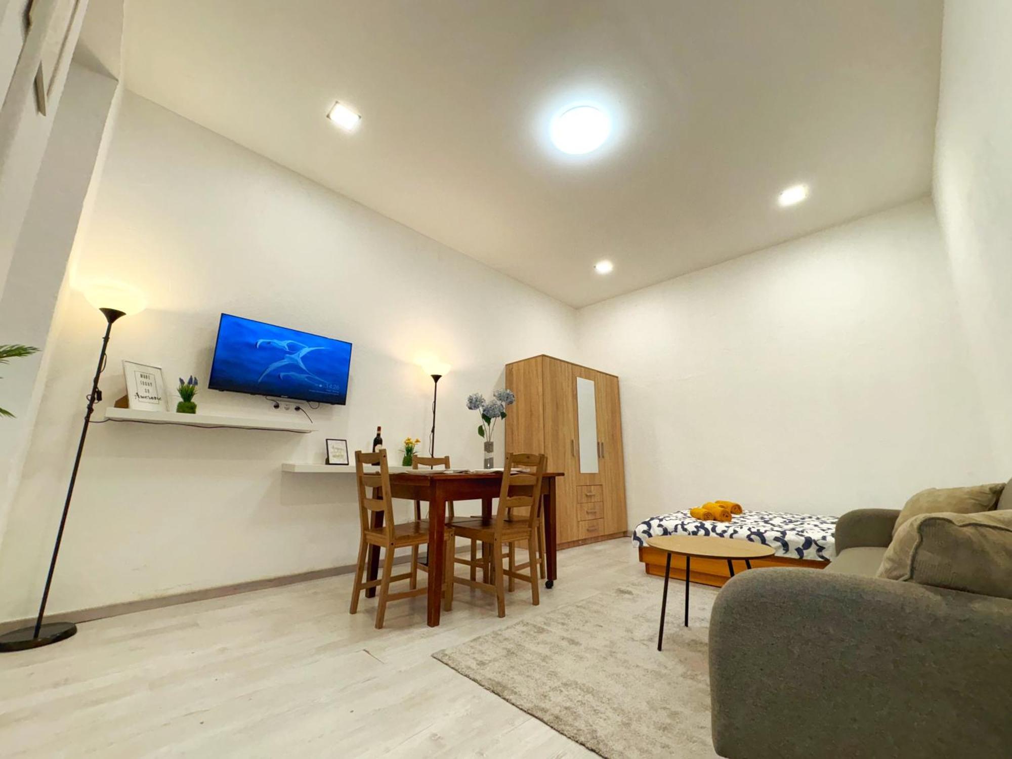Central Private Apartment-7Pax Budapest Exteriör bild